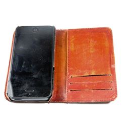 IPHONE 5 BLACK 16GB ROGERS W/ LEATHER WALLET