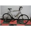 Image 1 : TREK 820 MOUNTAIN BIKE