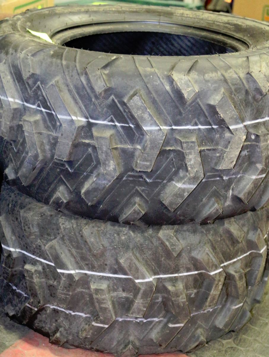 LOT OF 2 DUNLOP AT 25X1012 ATV TIRES KT135