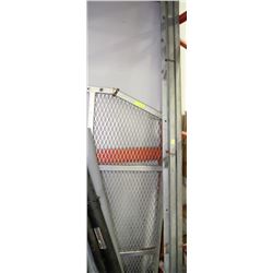 METAL HEADACHE RACK WITH SIDERAILS