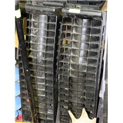 PAIR OF PLASTIC VEHICLE RAMPS