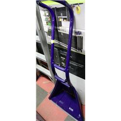 HEAVY DUTY SNOWSHOVEL