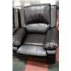 Image 3 : NEW BLACK LEATHERETTE RECLINING SOFA WITH CHAIR
