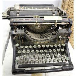 UNDERWOOD TYPEWRITER