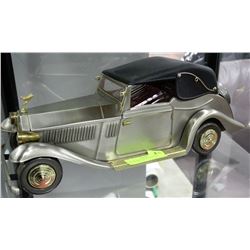 METAL MUSICAL ROLLS ROYCE DECANTER CAR