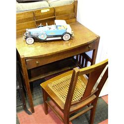 VINTAGE OAK OFFICE DESK WITH CHAIR 30"X39"