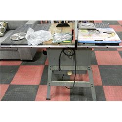 DELTA TABLE SAW WITH EXTRA SAW BLADES AND DADO