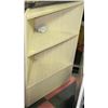 Image 1 : CORNER SHELF-25" X 38" H