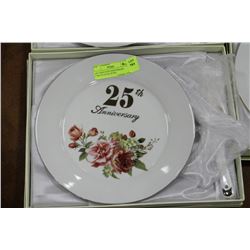 GIFT SHOP 25TH ANNIVERSARY CAKE PLATE & LIFTER