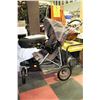 Image 1 : GRACO 3 WHEEL JOGGING STROLLER