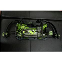 BARNETT BOW WITH ARROWS