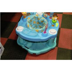 EVENFLO BABY ACTIVITY CENTER