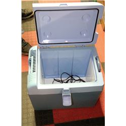 BLUE ELECTRIC VEHICLE COOLER
