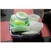 Image 1 : BIN OF ASSORTED RUBBERMAID AND TUPPERWARE