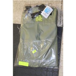 BUNDLE OF 2 HH SIZE XL  DOUBLE BIB PANTS