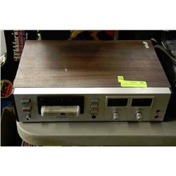 VINTAGE TOSHIBA 8-TRACK PLAYER (WORKING)