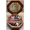 Image 1 : JEWELLERY BOX & CONTENTS