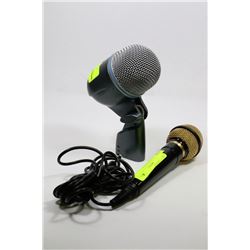 LOT OF 2 MICROPHONES