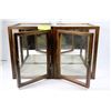 Image 1 : PAIR OF SHADOWBOX DISPLAYS - 10" X 10" X 13"H