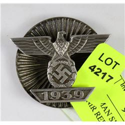 1939 GERMAN SWASTIKA MEDAL SOUVENIR REPLICA