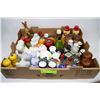 Image 1 : FLAT OF SALT AND PEPPER SHAKER COLLECTIONS