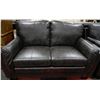 Image 2 : NEW SYRUS CHARCOAL LEATHERETTE