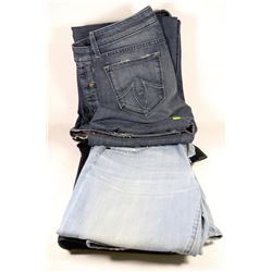 LOT OF 4 JEANS 2(28X33),2(29X33)
