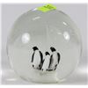 Image 1 : PAPERWEIGHT PENGUINS IN THE ARCTIC