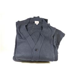 LOT OF 5 NEW  MENS SWEATERS - MEDIUM