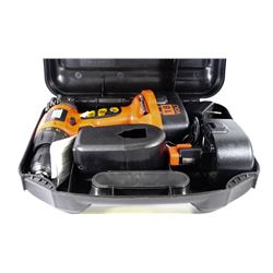 BLACK & DECKER 18V CORDLESS DRILL W/ 2 BATTERIES