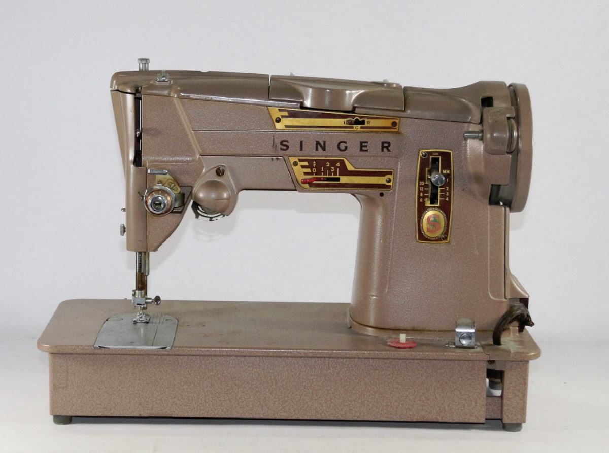 SINGER VINTAGE SEWING MACHINE MADE IN GERMANY Kastner Auctions