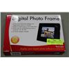 Image 1 : VENTURER DIGITAL PHOTO FRAME 5.6"LCD DISPLAY