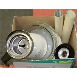 ESTATE BOX WITH VINTAGE PYREX PIECES AND CORNING