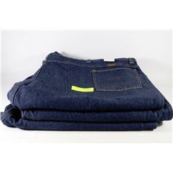 LOT OF 3 PAIRS OF NEW BIG BEN JEANS SIZE 54
