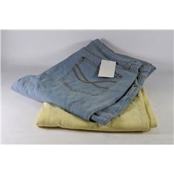 LOT OF 2 PAIRS OF NEW WOMENS JEANS