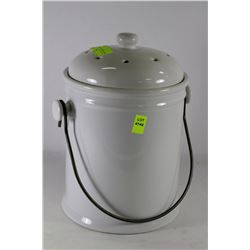 NEW COUNTERTOP COMPOSTER