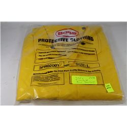 NEW RAIN JACKET SIZE LARGE