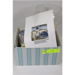 FLAT OF COLLECTIBLES INCL 2003 HALLMARK ANGELS,