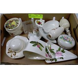 COLLECTIBLE MISCELLANEOUS GLASSWARE