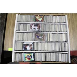 BOX OF 3000 SPORTS CARDS