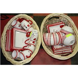 ONEIDA 8 PC SETTING OF CHRISTMAS DISHES