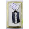 Image 1 : STAINLESS STEEL RAZOR BLADE PENDANT ON CHAIN