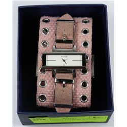 GUESS LADIES FASHION WATCH