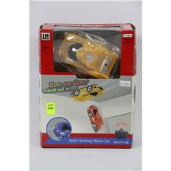 NEW REMOTE CONTROL WALL CLIMBING RACE CAR - ORANGE