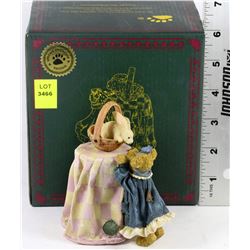 MILLY T. BEARSLEY WITH BESSY BUNNY AND LIL' MOPS..