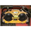 Image 1 : DEWALT STEREO