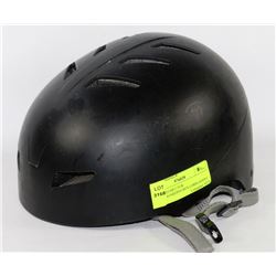 BELL HELMET FOR SKATEBOARDING/ROLLERBLADING