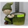 Image 1 : LARGER GREEN SCARECROW-6 IN POT 11" TALL