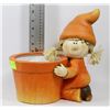 Image 1 : LARGER ORANGE SCARECROW-6 IN POT 12" TALL