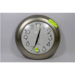 WALL CLOCK